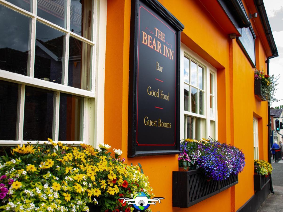 The Bear Inn Llandovery Εξωτερικό φωτογραφία